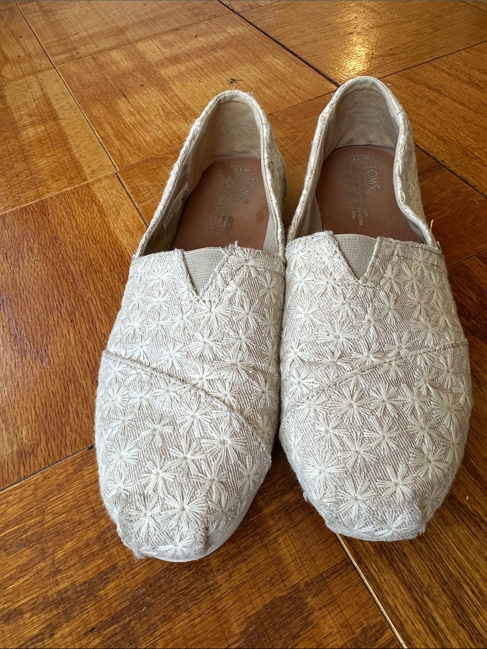 Toms Women’s Cream Embroidered Slip-On Moccasins